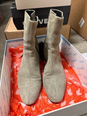 Vagabond Olive Green Suede Ankle Booties with Side Zip